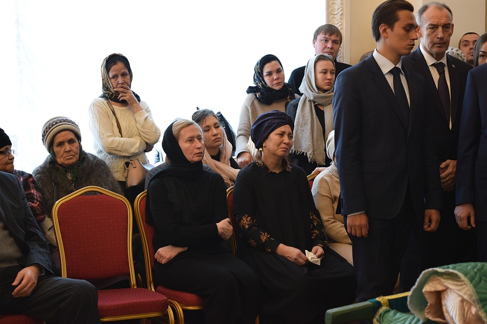 Хайруллин илшат назипович казань. Хайруллин жена. Хайруллин амир айратович сын айрата хайруллина. Похороны айрата хайруллина в казани. Хайруллин илшат назипович.